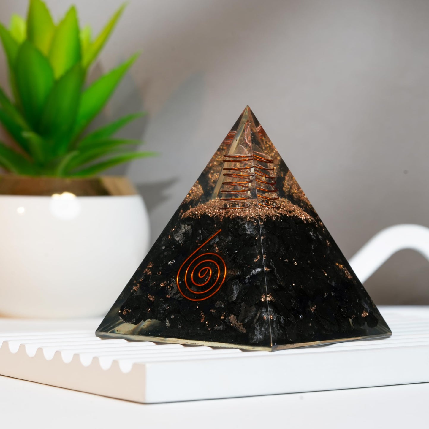 Selenite Orgonite Pyramid for Clarity, Emotional Healing, Spiritual Connection | Orgonite orgone pyramids with Copper Coil and Crystal Quartz for Chakra Protection (Selenite)