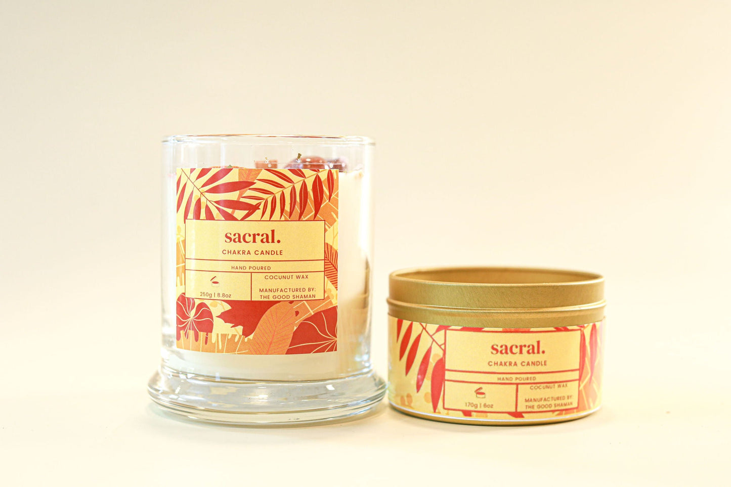 Two candles with 'saeral' branding on a light background