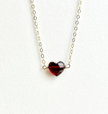 Garnet Heart Necklace | Minimalist Design Richau & Co by Studio Richau