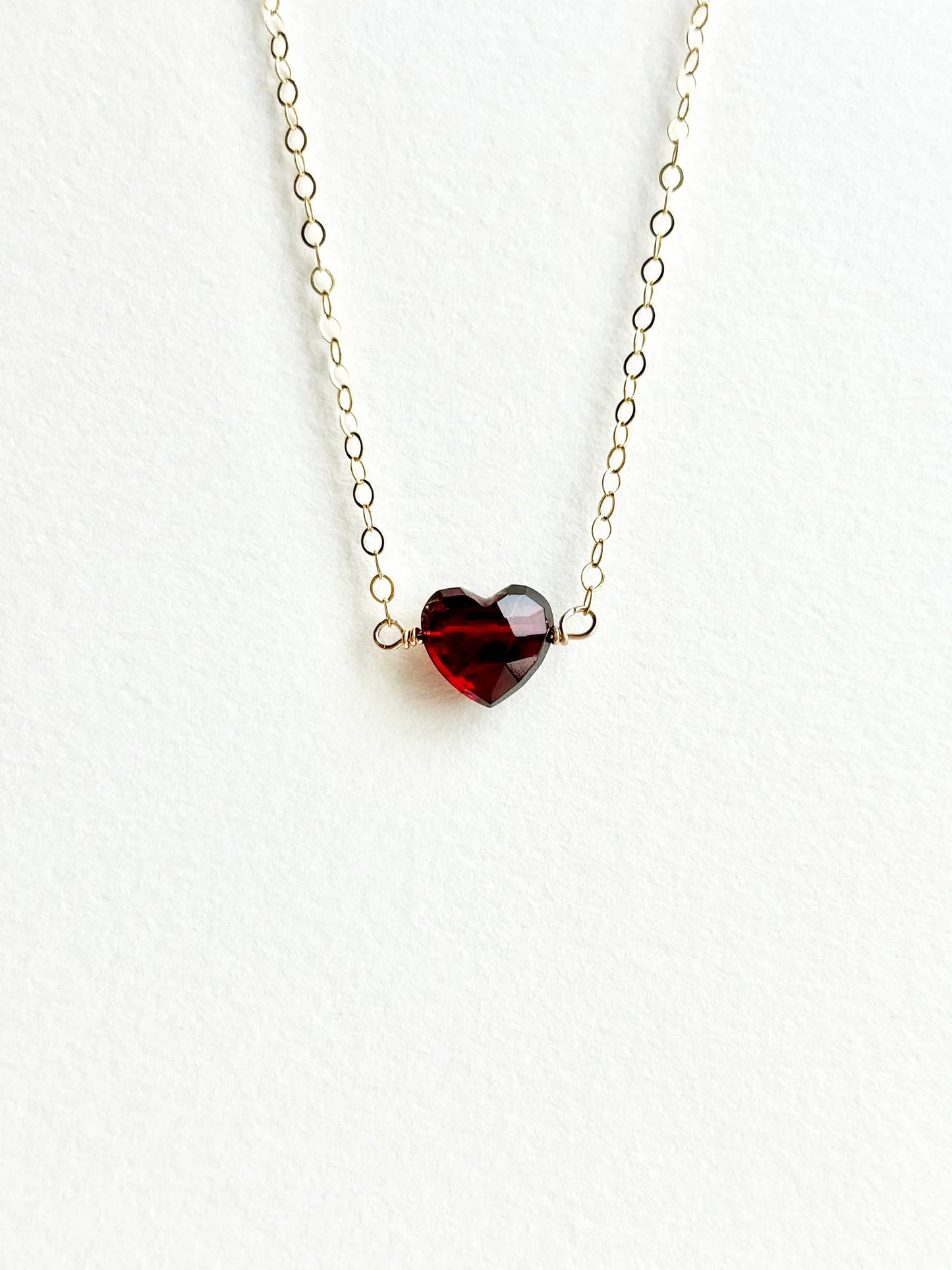 Garnet Heart Necklace | Minimalist Design Richau & Co by Studio Richau