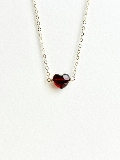 Garnet Heart Necklace | Minimalist Design Richau & Co by Studio Richau