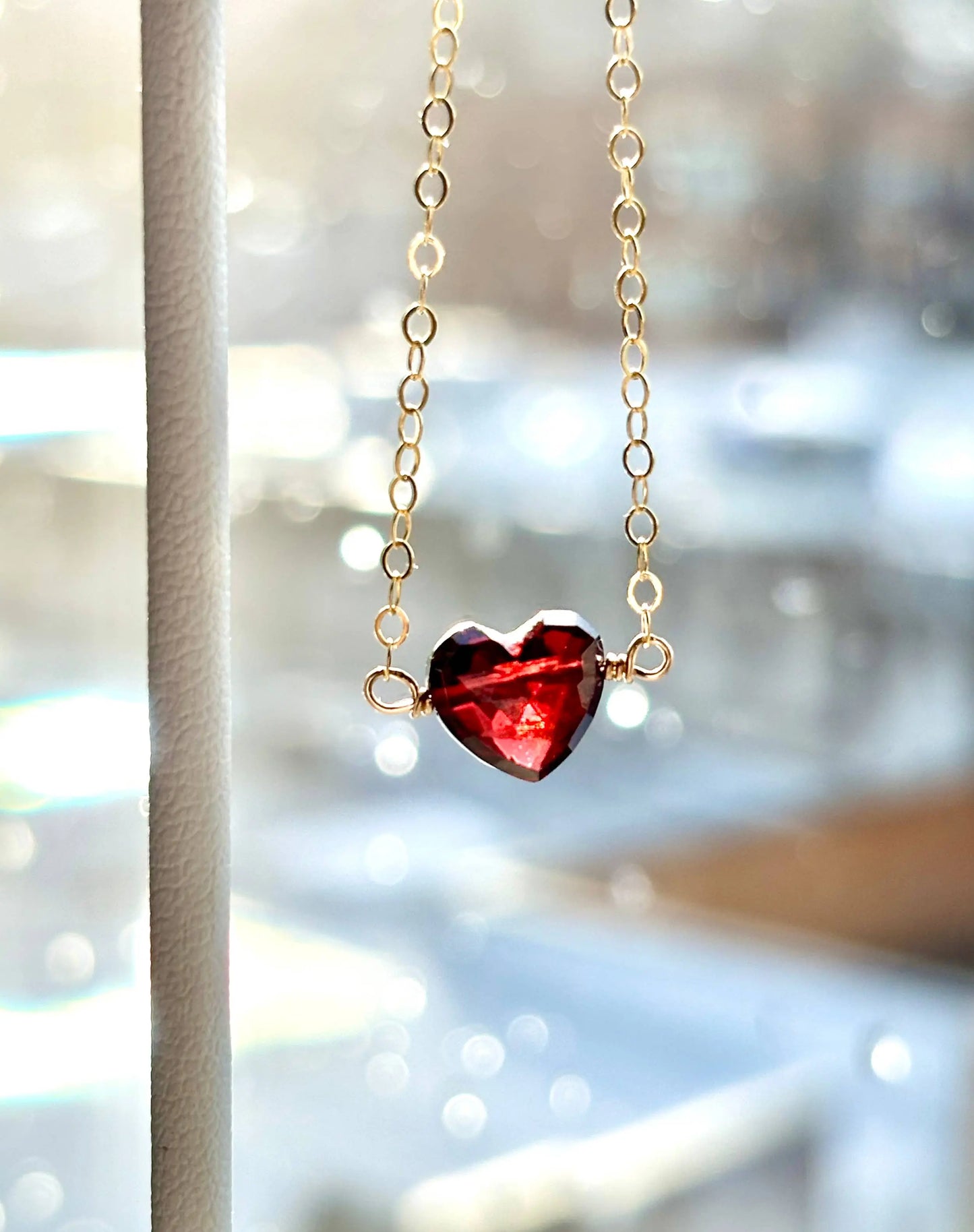 Garnet Heart Necklace | Minimalist Design Richau & Co by Studio Richau