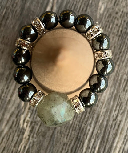 Helena Handmade Labradorite and Hematite Expandable Ring