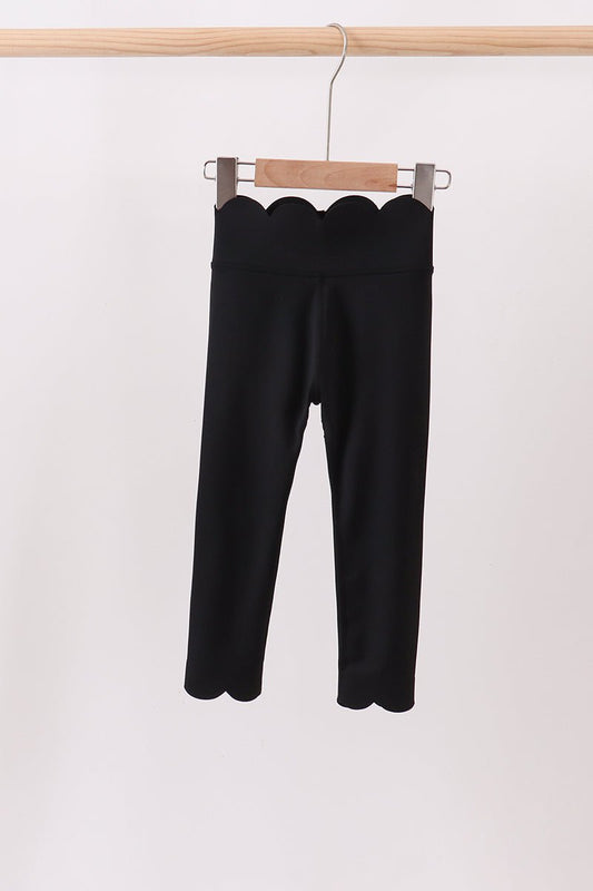 Black Scalloped Yoga Active Leggings - Ethereal Essentials