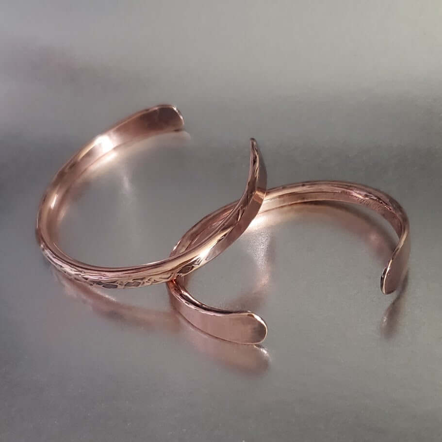 Handmade 2 ounce 6 Gauge Copper Hammered BIGGA Bangle - Ethereal Essentials