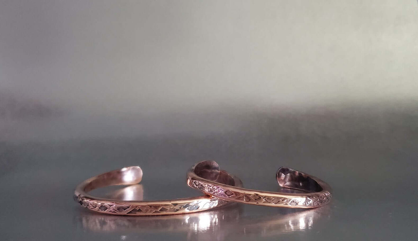 Handmade 2 ounce 6 Gauge Copper Hammered BIGGA Bangle - Ethereal Essentials
