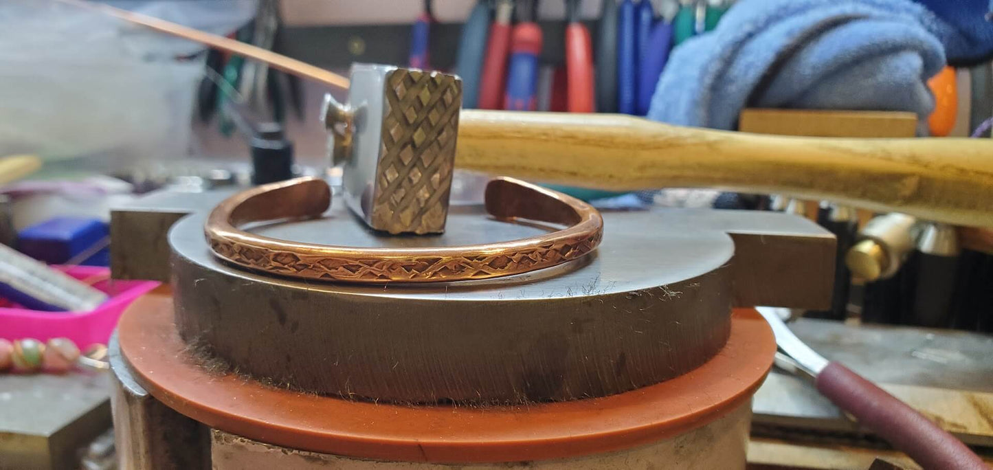 Handmade 2 ounce 6 Gauge Copper Hammered BIGGA Bangle - Ethereal Essentials