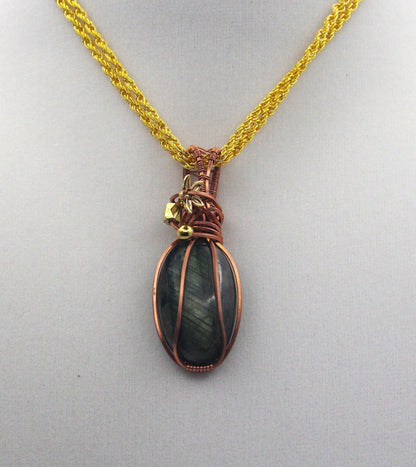 Raw Copper Labradorite Beaded Pendant Necklace - Ethereal Essentials