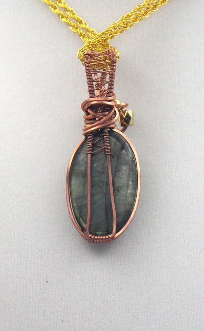 Raw Copper Labradorite Beaded Pendant Necklace - Ethereal Essentials